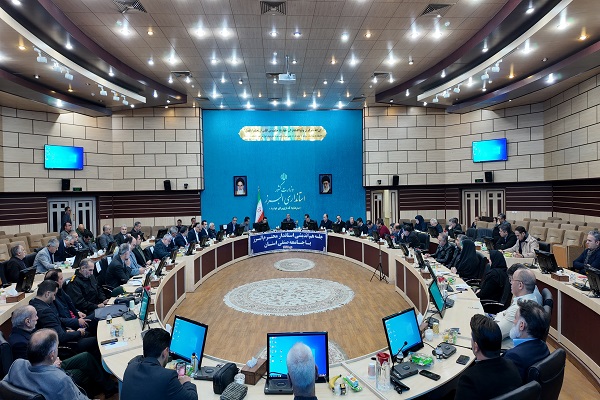 جلسه هم اندیشی استاندار البرز با جامعه صنفی استان 